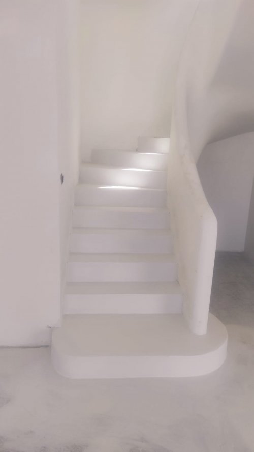 dekoratif boya antalya microbeton-merdiven-kaplama-4.jpeg
